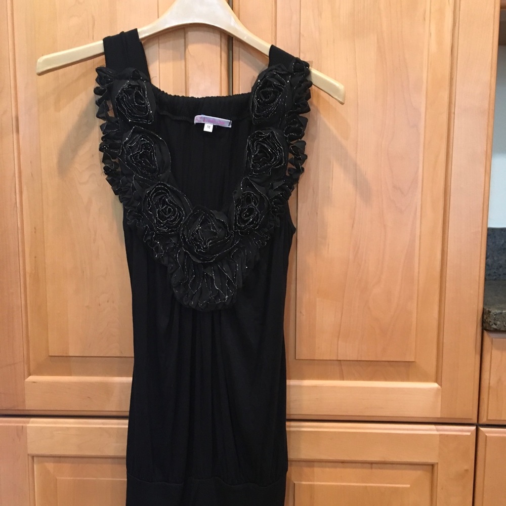 ❗️SOLD❗️Julie’s Closet black mini dress/long top!